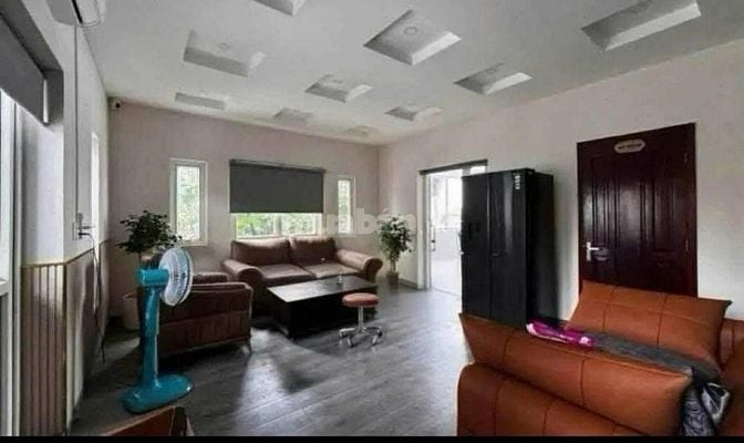 CHO THUÊ VILLA GÓC 2MT 4PN, 4WC 90 TRIỆU, 400M2 TẠI THẢO ĐIỀN Q2