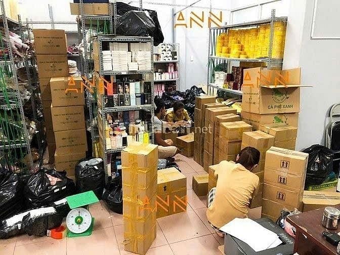 CẦN TUYỂN GẤP NHÂN VIÊN KHO - KINH NGHIỆM KHÔNG YÊU CẦU 