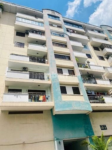 Cho thuê căn hộ Lô A 590 cmt8 , giá 10 tr/tháng