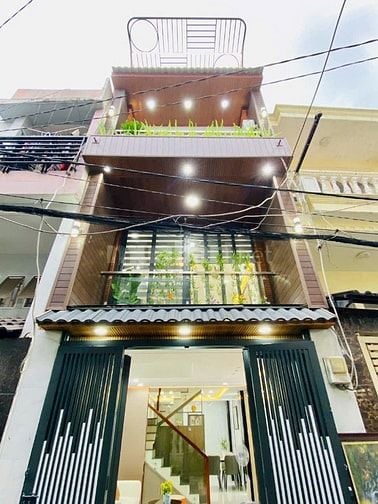 NHÀ MỚI KENG 1T2L VỊ TRÍ VÀNG- KẾT NỐI TRUNG TÂM Đ.CMT8 P12 Q10 HẺM 6M