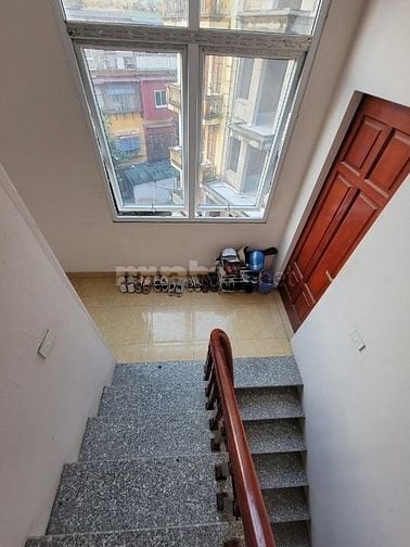 Chính chủ bán Căn hộ cho thuê 90m2x6t. Giá 18 tỷ. 