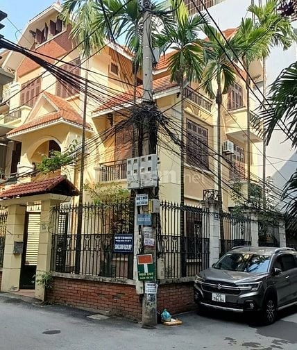 Cho thuê biệt thự 2 mặt tiền ngõ 381 Nguyễn Khang Cầu Giấy Hà Nội