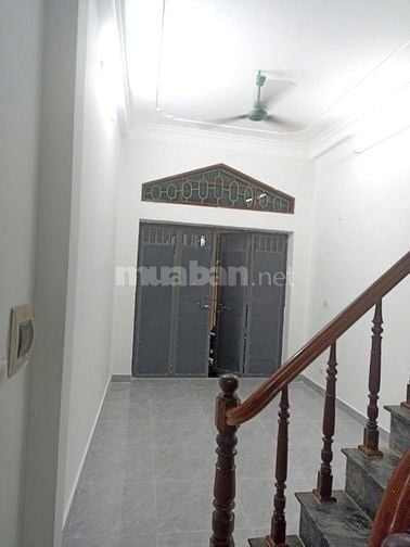 NHÀ MỚI NGUYÊN CĂN 30m2 - 4 TẦNG CHO THUÊ NGAY QUẬN ĐỐNG ĐA