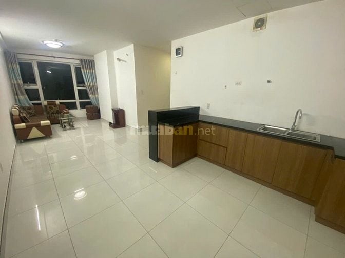 Summer Square 3PN, 2WC, 76m2 đã có sổ hồng giá 3,2ty. LH 0903 675 770