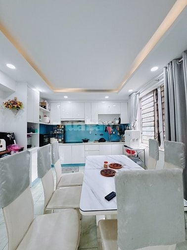 CĂN HỘ TẦNG TRỆT 177M2, CỰC KÌ HIẾM CĂN BÁN, CĂN GÓC, GIÁ BÁN 6,9x TỶ