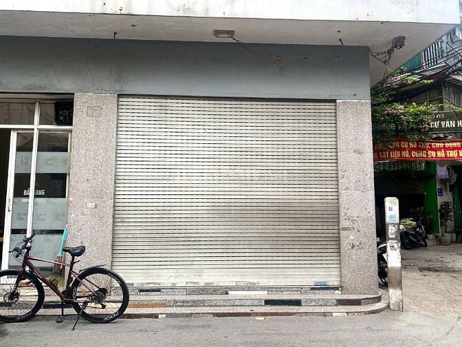 Cho thuê cửa hàng lô góc mặt phố GIÁP BÁT 18m2 chỉ 6tr vào ngay