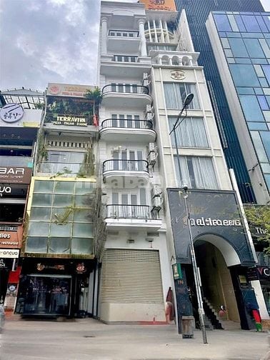 Vị trí cực đẹp Lê Thánh Tôn, Phường Bến Nghé, Quận 1. 