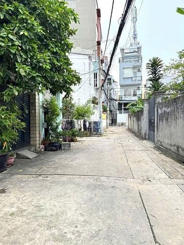 GẤP ÂU CƠ P10 TÂN BÌNH - 4M X 11M - 2 TẦNG - CHO THUÊ 10TR - 4.4 TỶ