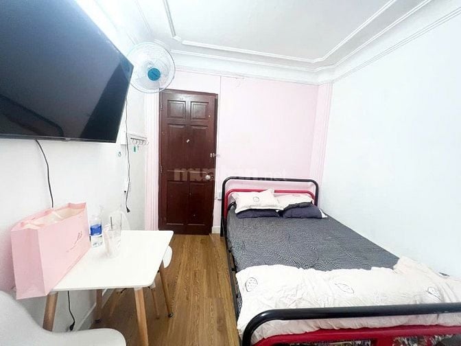 Cho thuê phòng lầu 2, Đinh Tiên Hoàng, P.Đakao, Quận 1