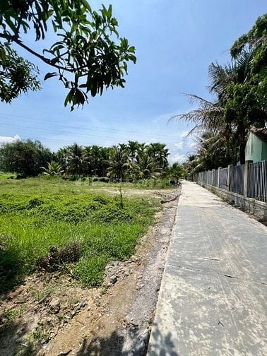 Bán đất thổ cư Ninh Quang, Ninh Hòa chỉ 1 tỷ/lô. khu vực dân cư 