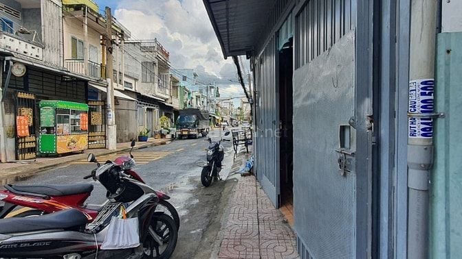 Bán nhà MT nhựa Đông Thạnh 2-Hóc Môn, giá tốt 890tr, sổ hồng,dt115m2