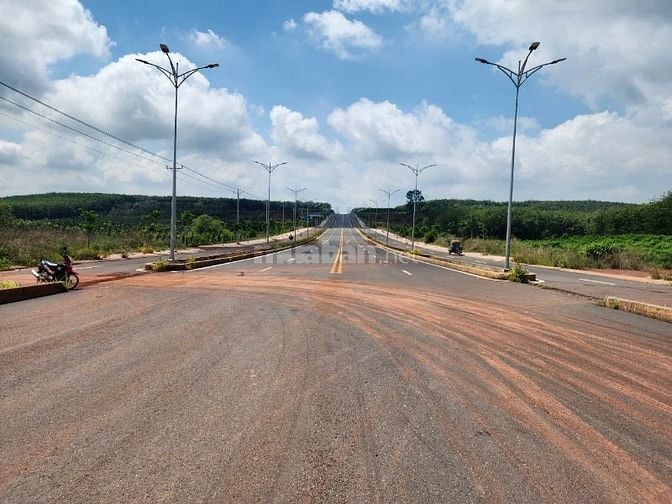 27m mặt tiền đường Xuyên Tâm rồng 32m sắp trải nhựa giá 580tr