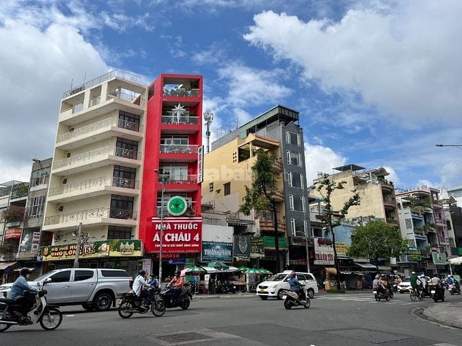 Mặt tiền Hậu Giang - Quận 6. DT: ( 4 x 31m ) CN: 121m2. Giá: 17,5 Tỷ