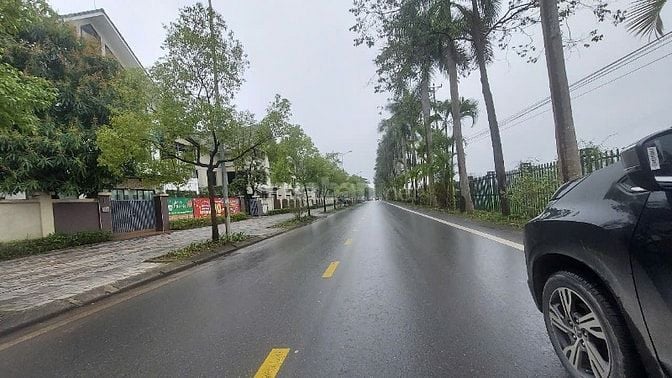 Bán gấp BT Sunny Garden Sài Sơn. DT 300m2, Mt 16 xây 4T. Giá 34,9 tỷ