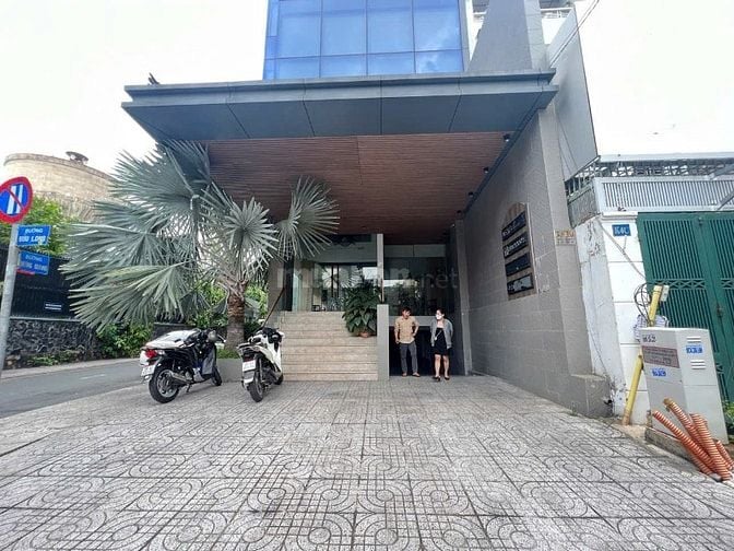 CHO THUÊ TÒA NHÀ VĂN PHÒNG GÓC 2 MT - GẦN VẠN HẠNH MALL