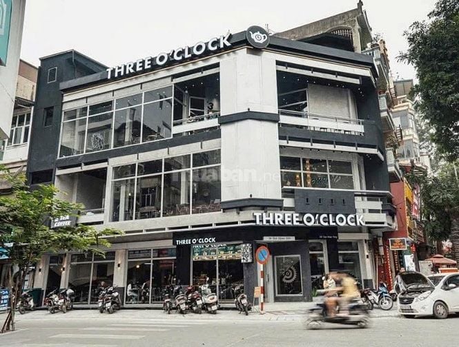 Cho thuê gấp MBKD mặt tiền hơn 30m tại ngã tư Trung Hòa DTSD 600m