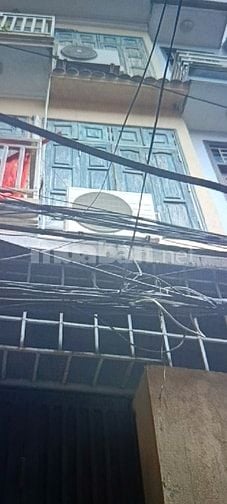 Bán nhà trong ngõ 229 phố Minh Khai, DT 45m2 3TẦNG gồm 4 phòng ngủ