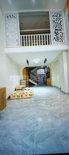 Bán nhà trong ngõ 254 phố Minh Khai, DT 32m2, xây dựng 4 tầng
