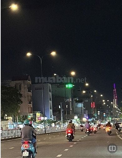Bán nhà 5lầu Dương Quảng Hàm ngắm Landmark rộng 5.5m 93m2 11PN 15.5 tỷ