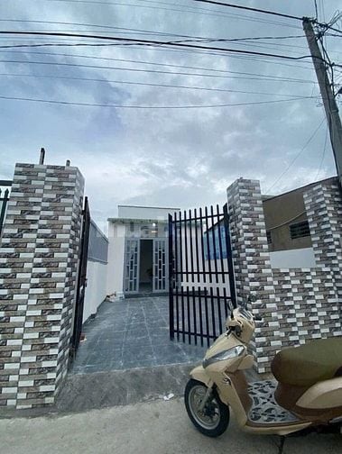 Cần bán gấp căn nhà đẹp 130m2 ở xã Phước Hiệp - Củ Chi giá 800 triệu.