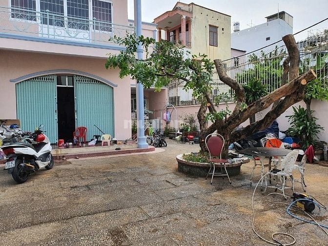 Bán nhà 80/ Hoàng Hoa Thám, P.7, Bình Thạnh: 10 x 25, giá 33,5 tỷ