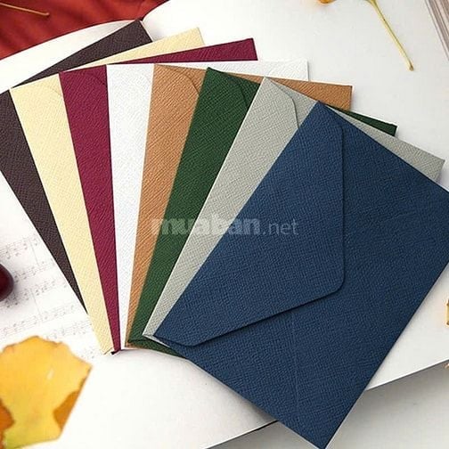 CẦN TUYỂN 8 NV GẤP DÁN PHONG BÌ TẠI NHÀ