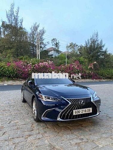 Lexus Es250 2022 - 23000 km