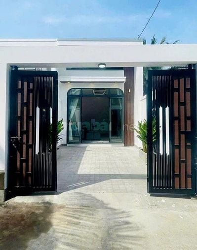 NHÀ NGAY ĐƯỜNG ĐINH ĐỨC THIỆN CÁCH TRƯỜNG THPT CHỈ 5P ĐI ĐƯỜNG GIÁ 1TY
