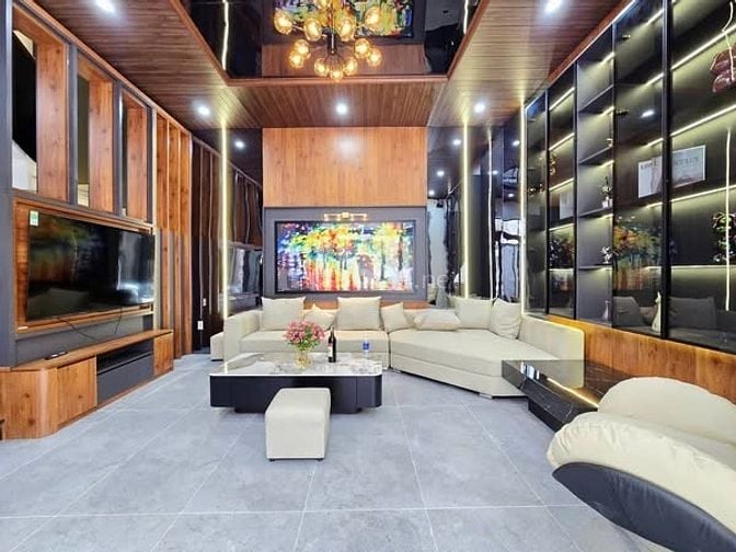 Bán nhà riêng đường Nguyễn Tất Thành vị trí đẹp, trung tâm Hải Châu.