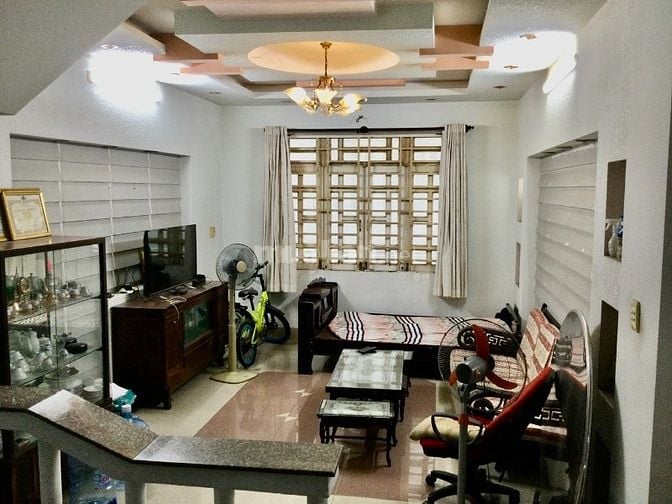 Bán nhà MT Hoàng Phan Thái sổ riêng cách chợ bình chánh 200m