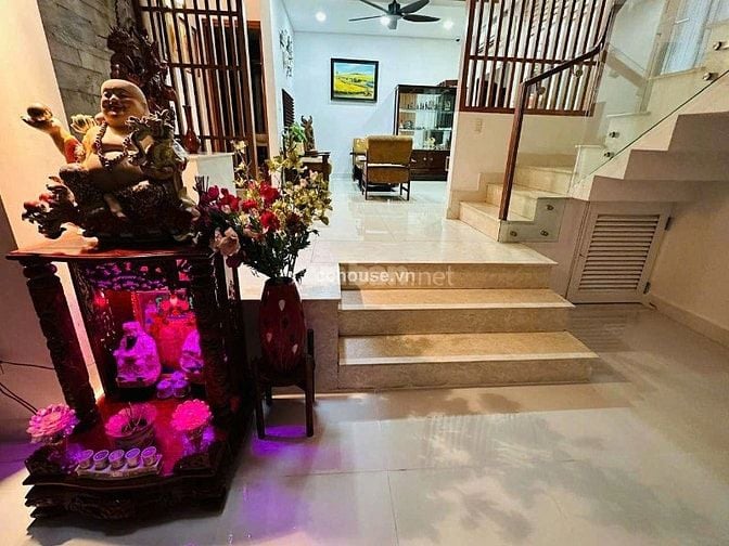 Nhà hẻm 8m Huỳnh Văn Bánh, Phú Nhuận. DT 6x15m, 4 tầng