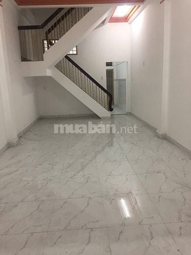 Chính chủ cho thuê nhà 139 Cao Thắng, q10,LH:0339507189
