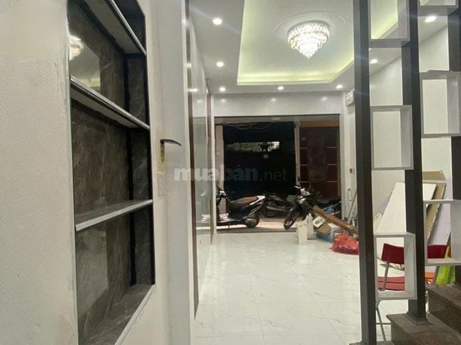 Cho thuê nhà Nguyên Căn Ngõ 463 Phố Đội Cấn -Ba đình- Hà nội 
