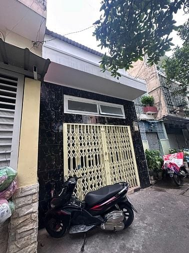 Bán nhà rẻ đẹp hẻm cực hiếm, 30m ra Huỳnh Văn Bánh Nguyễn Văn Trỗi, 4x