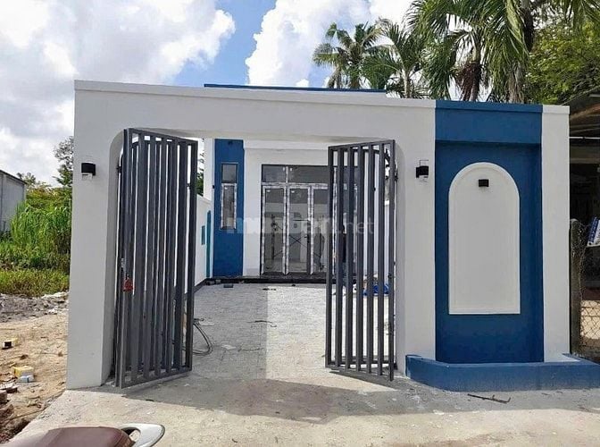 Bán Nhả Đẹp Mới Xây ở Hóc Môn, Giá 885 triệu, DT 124m2, SHR.