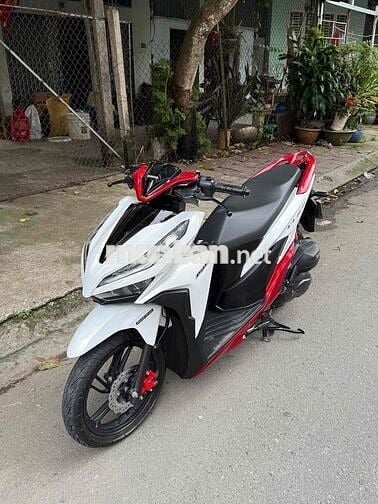 Click150i date 2022 Trắng Đỏ odo 8k 1 chủ