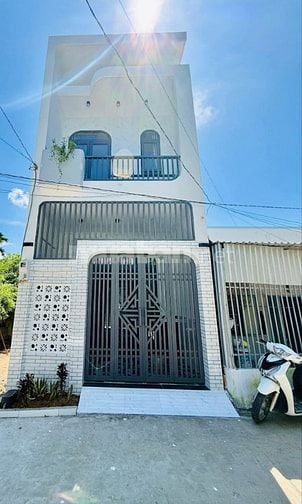 Bán nhà đường Trịnh Như Khuê ngay Chợ Bình Chánh