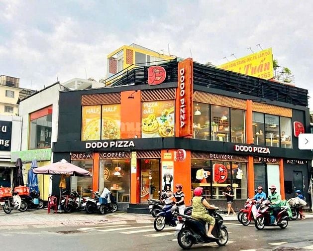Cho Thuê Nhà Góc 2MT: 147A Trần Hưng Đạo, P.Phạm Ngũ Lão, Quận 1 TPHCM
