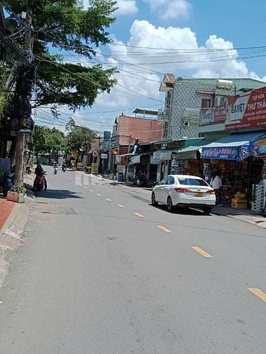 BÁN NHÀ MẶT TIỀN KINH DOANH VÀ DÃY NHÀ TRỌ ĐƯỜNG CẦU XÂY P.TÂN PHÚ, TP