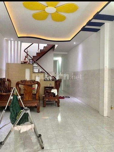Cho thuê Hẻm xe hơi Tỉnh Lộ 10, 10 triệu 