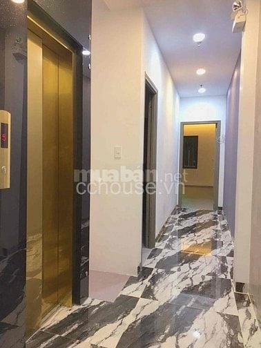 Khách sạn 666 3 Tháng 2, Q10. DT 4.6x22m, 7 tầng giá 25.5 tỷ