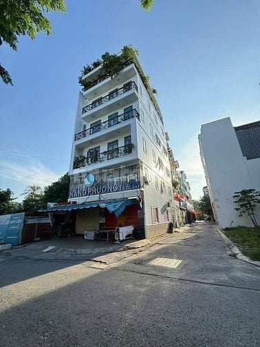 Bán nhà căn góc 2MT Nguyễn Văn Lượng, p6, gv, dt 8x13, 5 lầu