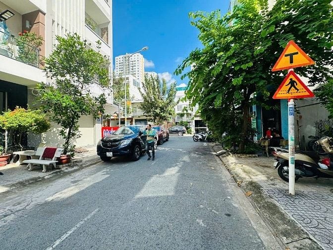 Đất đường 12 m, KDC Jamona Quận 7. 7*16, 12,8 tỷ tặng móng cọc.