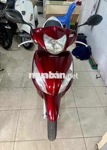 vison đỏ đô còn rất đẹp !