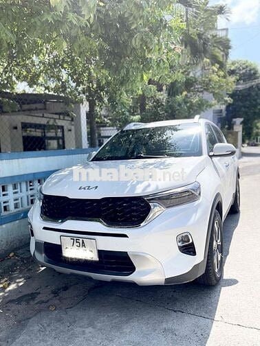 Kia Sonet 2022 Premium 1.5 AT - 317000 km