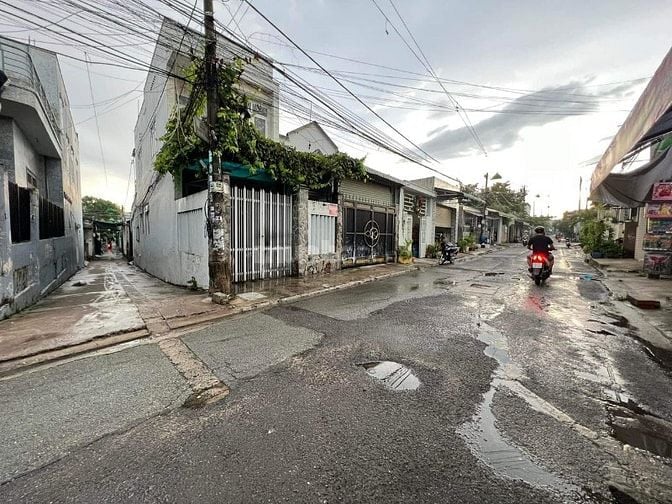 Bán nhà cũ giá ngộp – góc 2 mặt tiền, kp6 tân biên, biên hoà