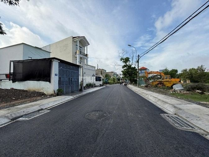 Chủ gửi bán 900tr cho lô đất 200m2 có 180m2 thổ cư, Tân Thông Hội