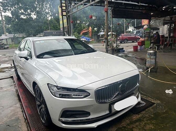 2022 LWB Ultimate B6 AWD - 58000 km