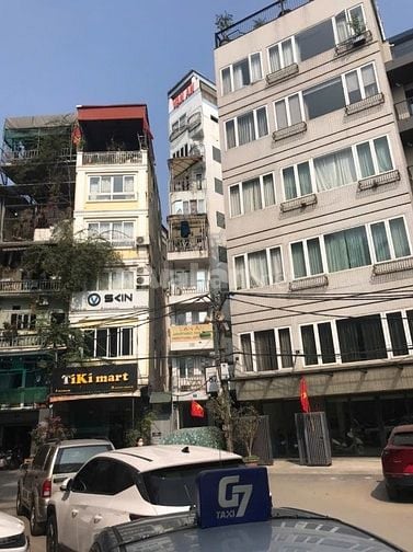 Cho thuê nhà số 12 Hồ Ba Mẫu, Đống Đa, tiện kinh doanh online, studio