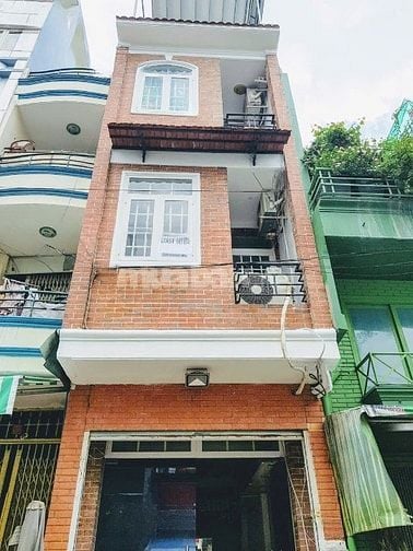 Nhà 5 tầng MT Phan Văn Trị P2Q5. Giá: 9.3 tỷ